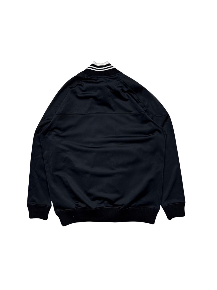 Oakley Jacken: Tracktop Oakley – Gebraucht aus Lausanne von Histoiredesapes 3