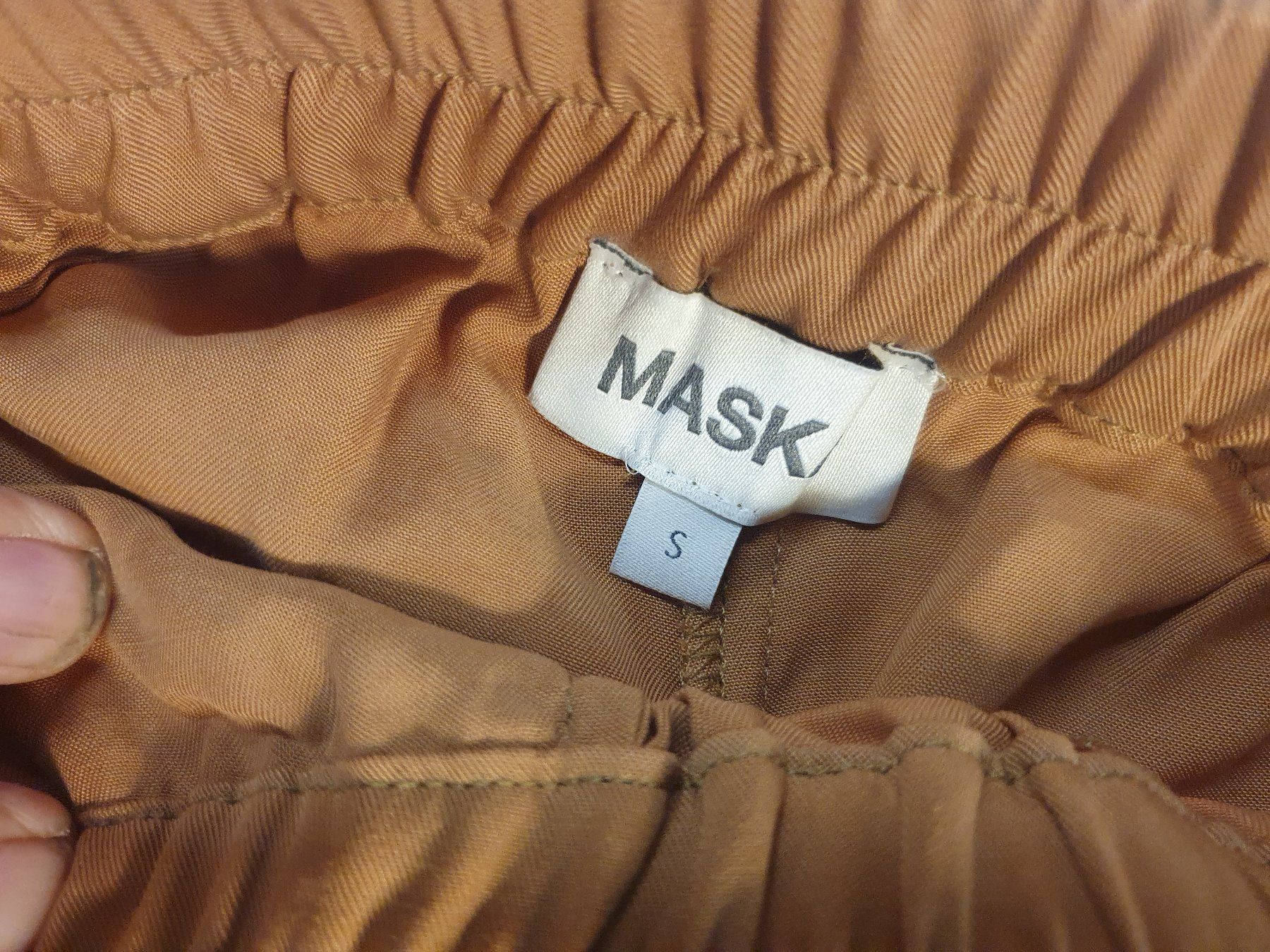 Pantalons: Mask Damenhose beige Grösse S – D'occasion à Zürich par loosebone 9