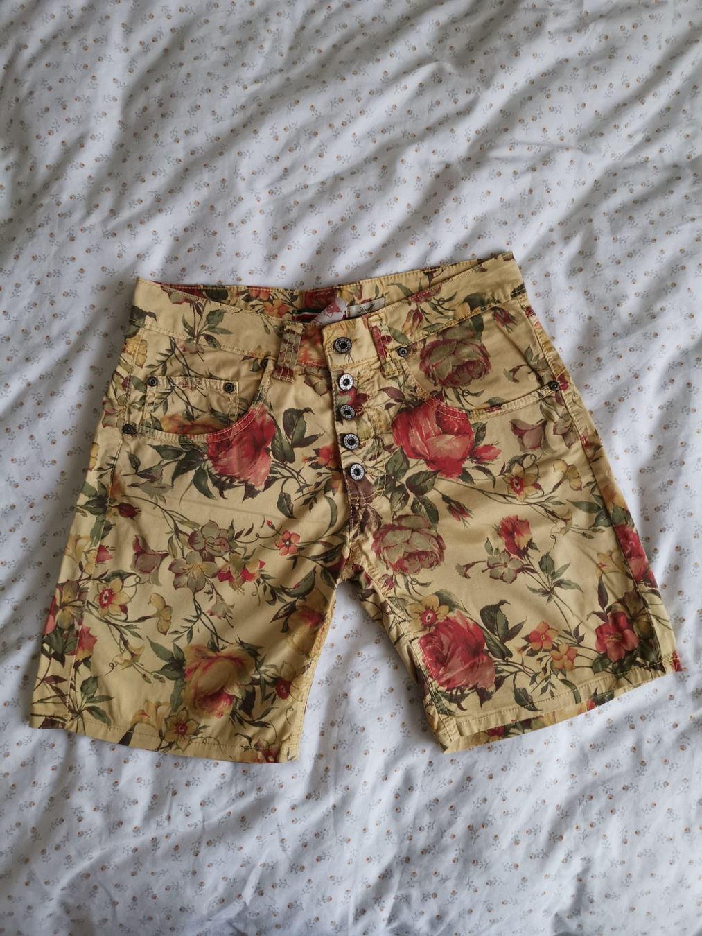 Please Jeans Hosen: Short Please M – Gebraucht aus Fribourg von soliblue