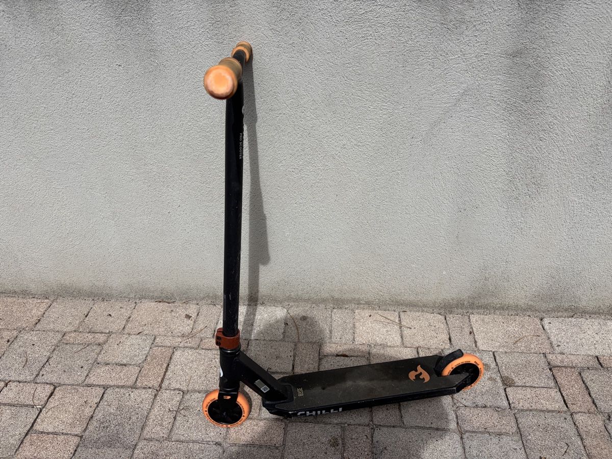 Chilli Kickboard: Trottinette Chilli Orange – Usato da Mont-sur-Lausanne venduto da kai_fy28