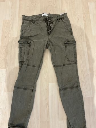 Olivgrüne Cargo Hose