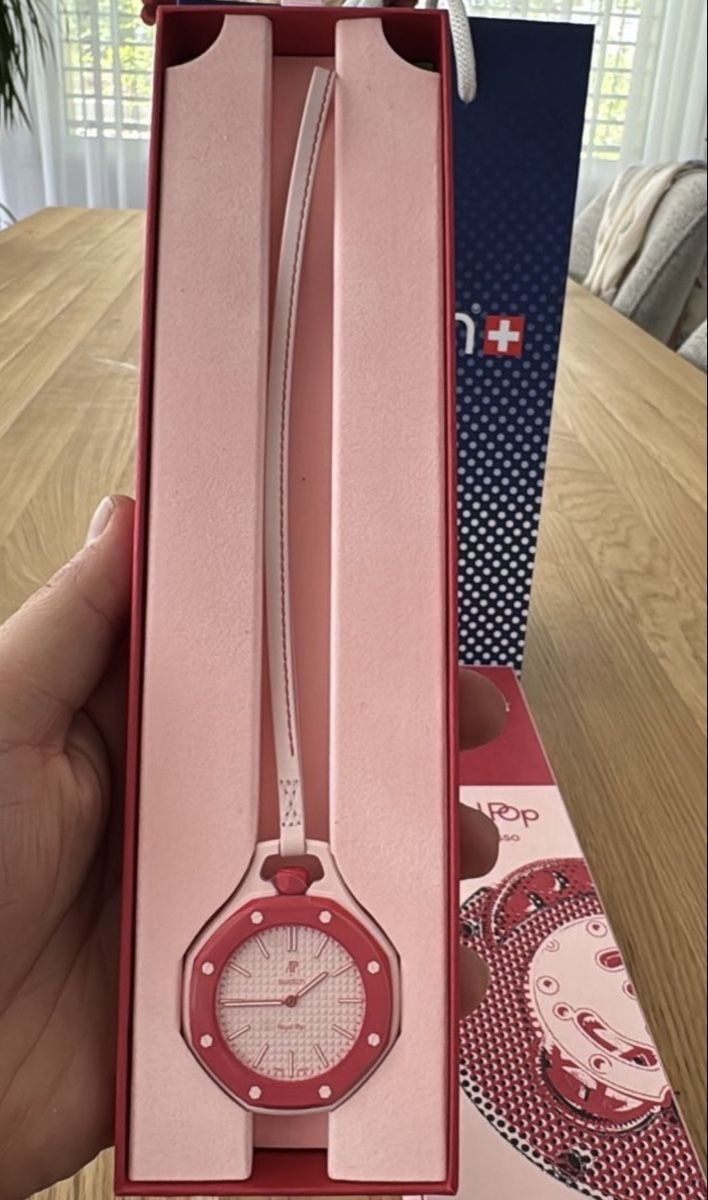 Swatch Uhren: Royal Pop - Otto Rosso – Neu und originalverpackt aus Gossau ZH von R1C7DO 1