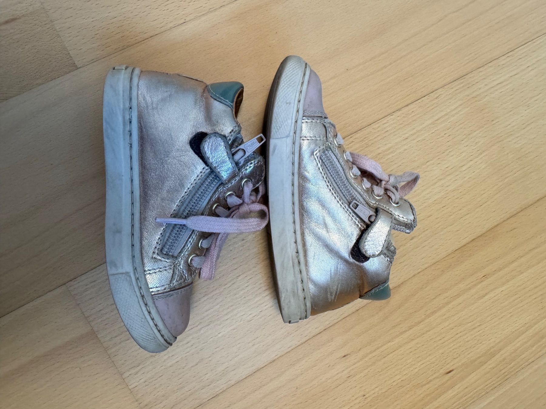 Schuhe für Mädchen: Kinderschuh Grösse 24 Rosa Glitzer – Gebraucht aus Zürich von pat_rx9j 4