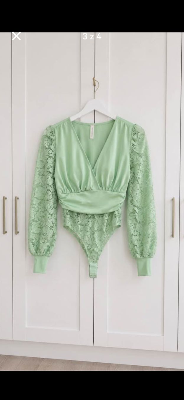 Camicette, T-shirt & Top: Body Dammen Gr. XS/S – Nuovo (secondo la descrizione) da Holziken venduto da mon_5kwm 2