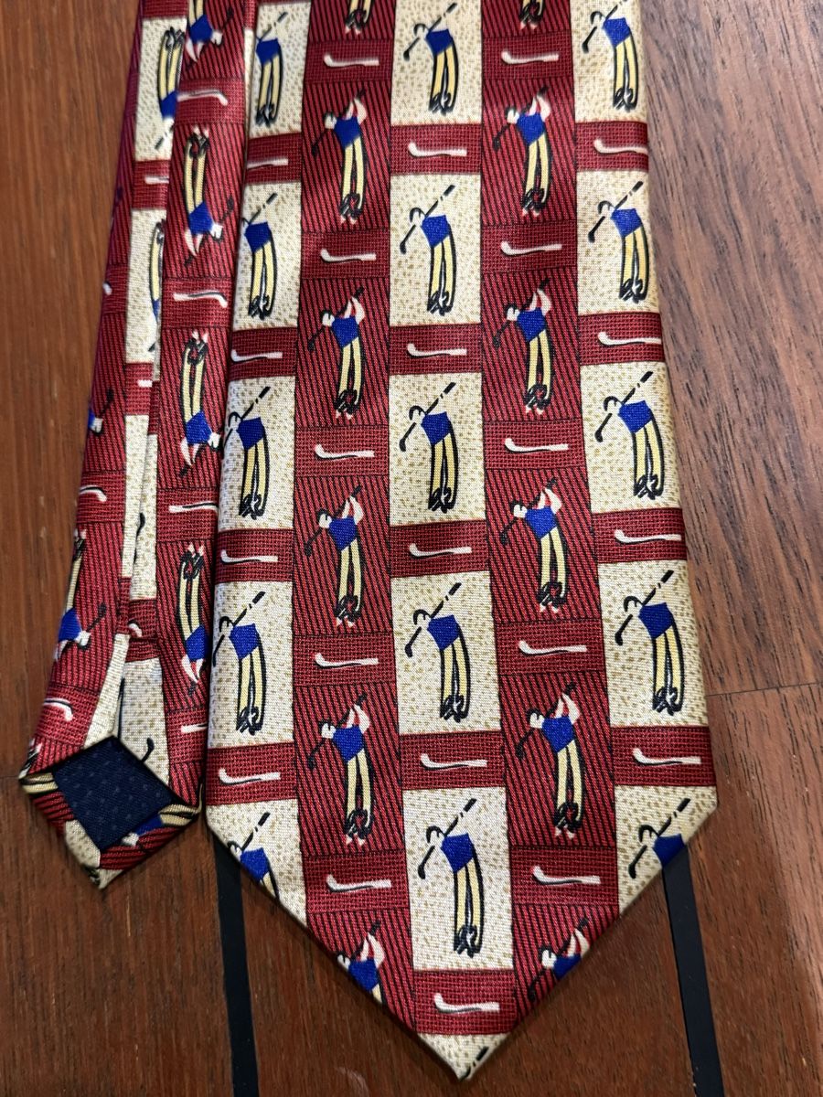 Cravates: Cravate ALBERTINI SILK en 100% polyester - excellent état – D'occasion à Yverdon-les-Bains par Le_Joss