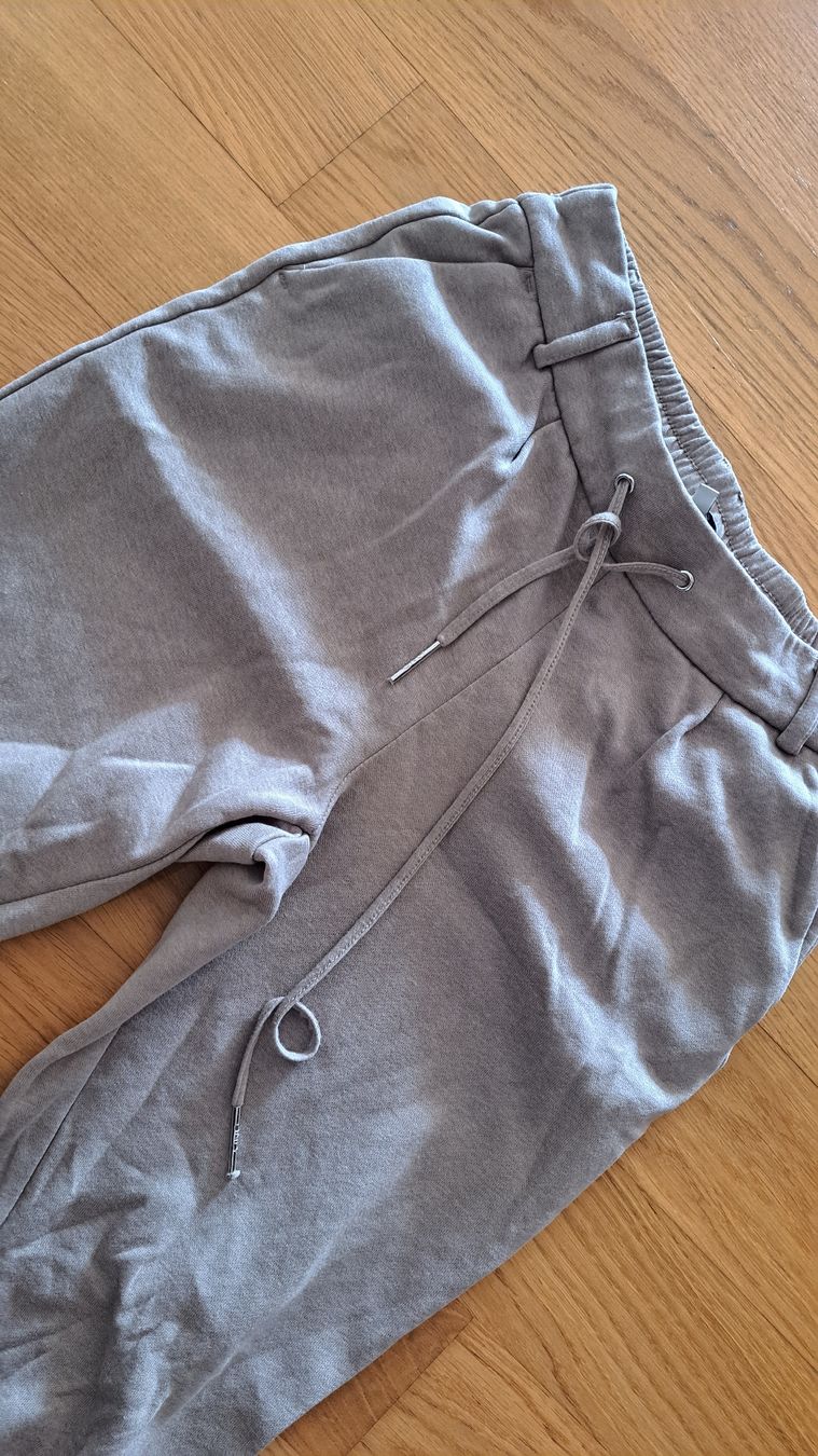 Only Pantalons: Trainerhose ONLY Beige – D'occasion à Seengen par ja6_65wp 2