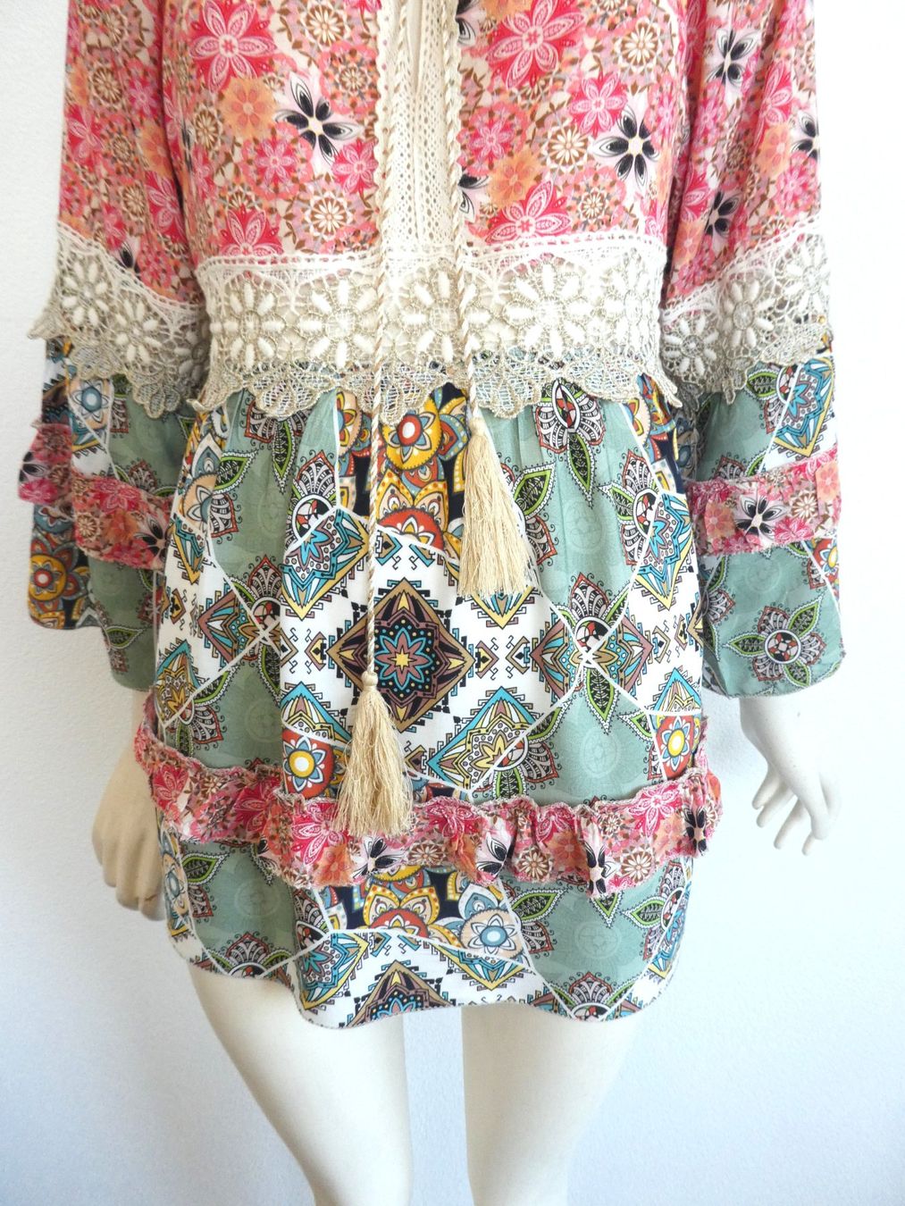 Chemisiers: leichte Bluse Hippie Boho Multicolor schöne Details, Gr. M/L – D'occasion à Berneck par chouchou1415 3