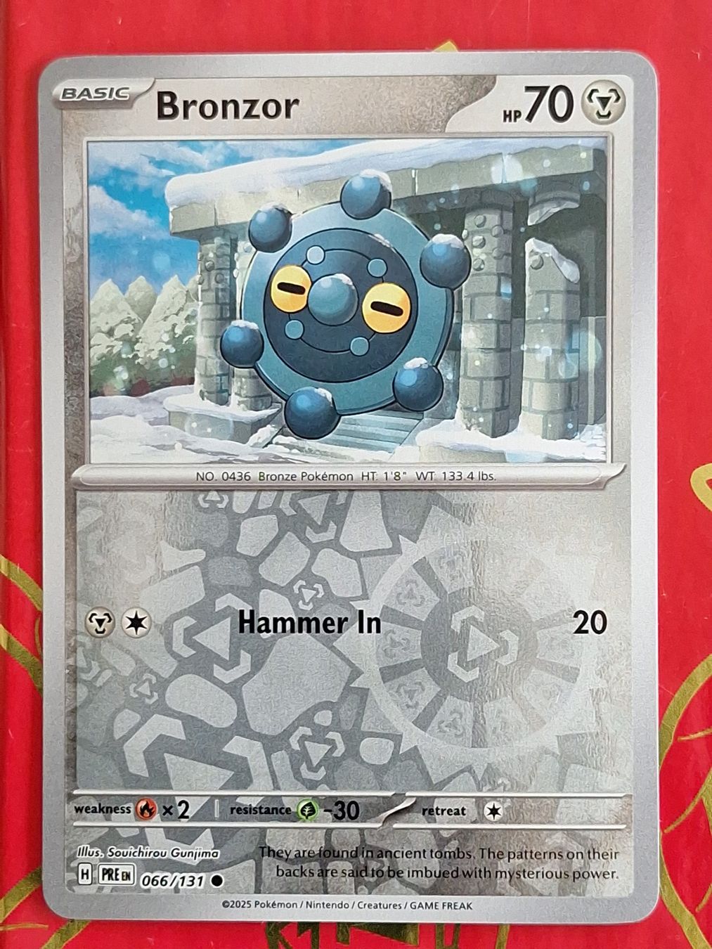 Pokémon Carte collezionabili: Bronzor - Reverse Holo - Pokemon Prismatic Evolution – Usato da Altstätten SG venduto da GGsGameshop