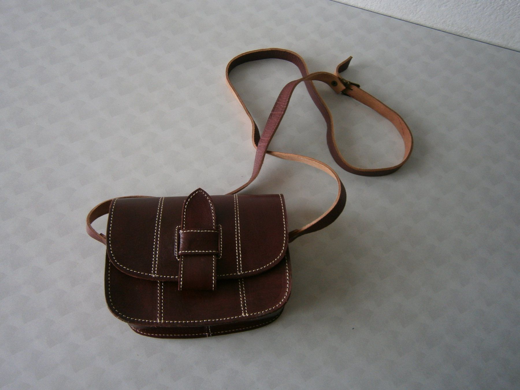 Borse da donna: Braune Ledertasche  neu – Nuovo (secondo la descrizione) da Schwarzenburg venduto da lore09