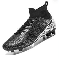 Chaussures de foot, crampons moulés, taille 45, neuf!