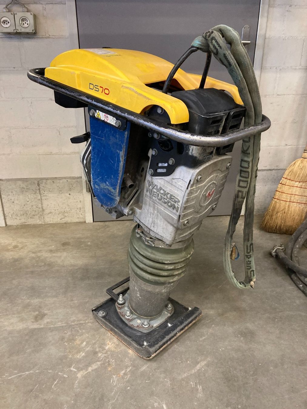 Wacker Neuson Tutte le macchine: Stampfer Wacker Neuson DS70, Grabenstampfer – Usato da St. Gallen venduto da NWN