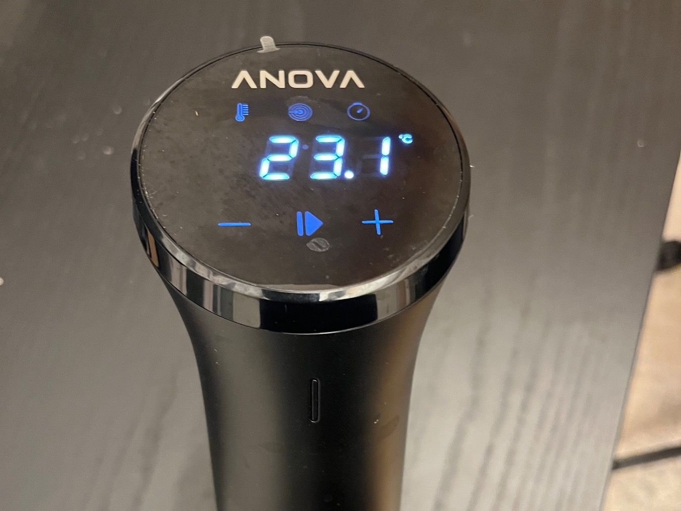 Küchengeräte: Anova Sous Vide Precision Cooker inkl. 12L Behälter – Gebraucht aus Hüttikon von  2
