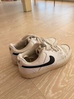 Nike Court Vision blanches, taille 38