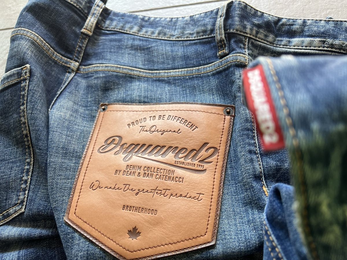 Dsquared2 Jeans: Dsquared2 jeans uomo 2025 – D'occasion à Mendrisio par fly_9wzx