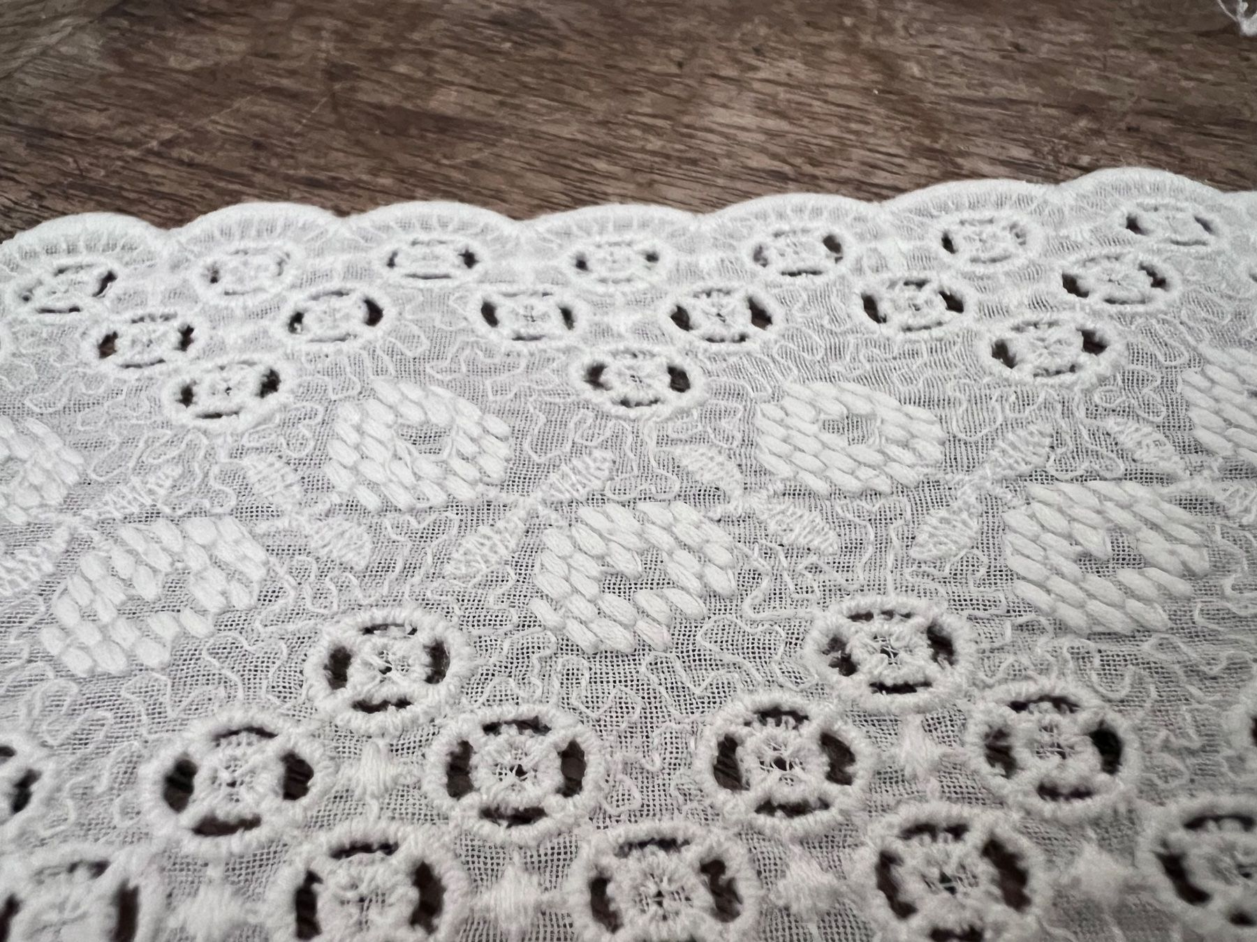 Tessuti: Alte St. Galler Spitzen - Shabby – Nuovo (secondo la descrizione) da Walzenhausen venduto da Cerna007 5