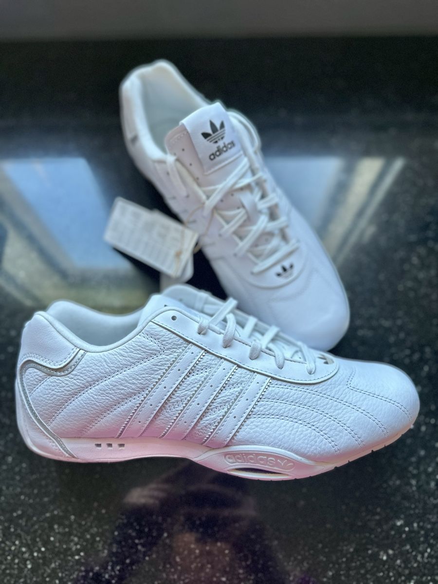 Adidas Scarpe da uomo: Adidas Adiracer Grösse 42 – Nuovo e nell'imballaggio originale da Adliswil venduto da surenya
