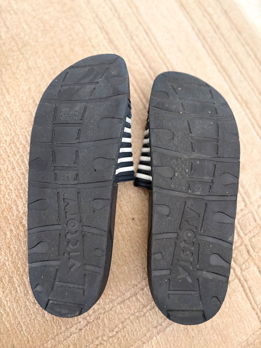Schuhe für Jungen: Badeschuhe Badelatschen Finken Gr. 39 – Gebraucht aus Dietlikon von Bachtel97 1