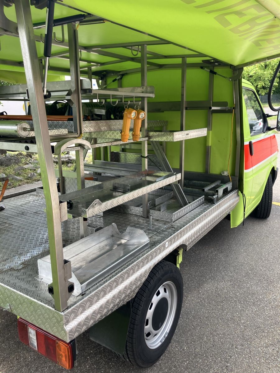VW Veicoli commerciali: VW T4 Syncro 4x4 Feuerwehr – Usato da Bäretswil venduto da timopalmer 8