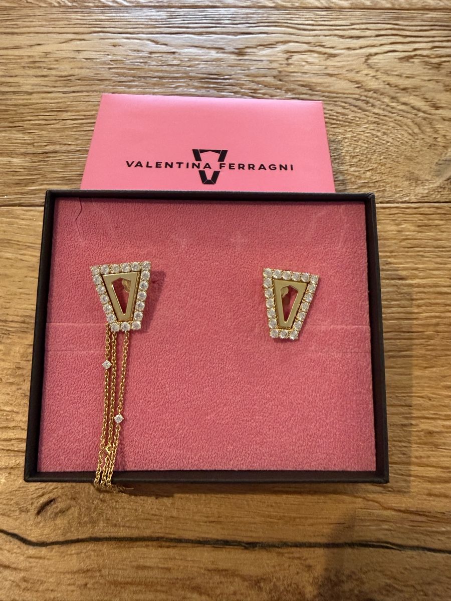 Orecchini pendenti & Orecchini a lobo: Orecchini gioiello Valentina Ferragni – Nuovo (secondo la descrizione) da Montagnola venduto da sar_g6nd