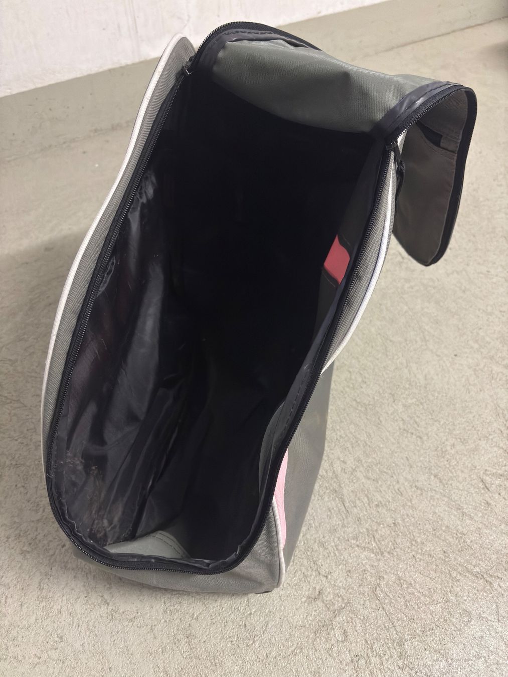 Borse: Skate-/Schlittschuhtasche grau/pink – Usato da Sonterswil venduto da VD-Service 2