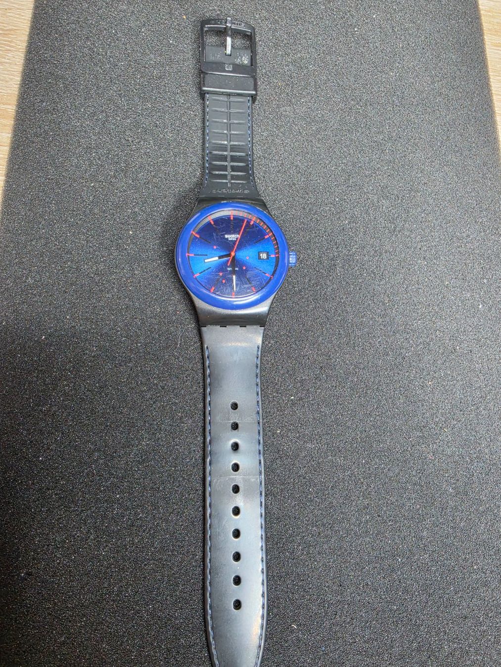 Swatch Orologi: Swatch Sistem51 Notte SUTB403 Automatic 42mm – Usato da Bülach venduto da TimeDealsNow 1