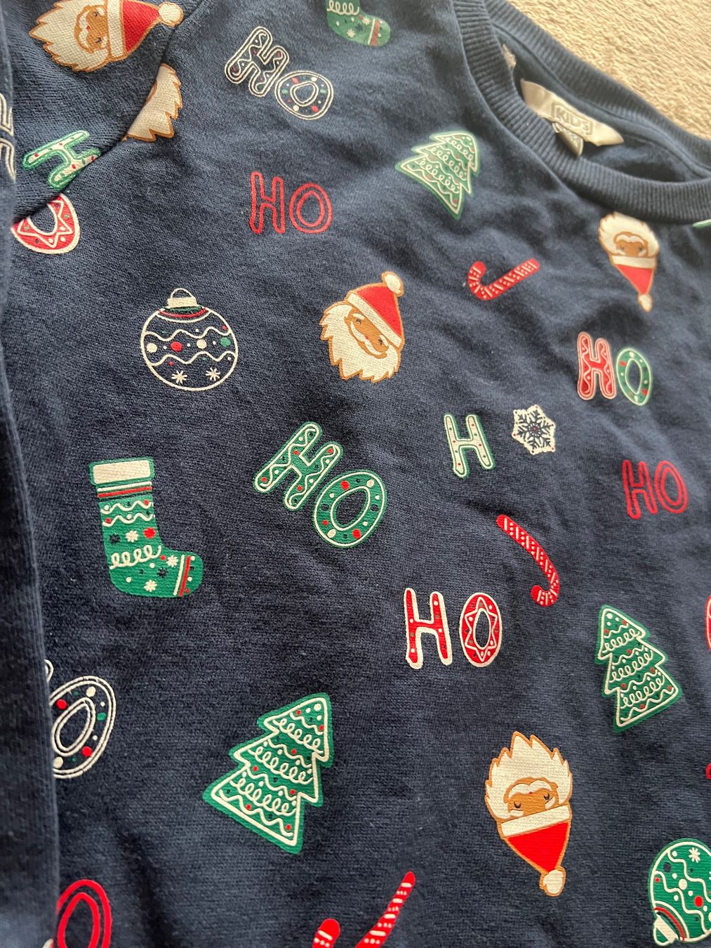 Pullover & Sweatshirts: Winter Pulli, festlich, Grösse 122/128, Top Zustand! – Gebraucht aus Bottenwil von topshop 1