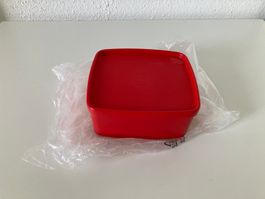 Boîte alimentaire Tupperware rouge neuf