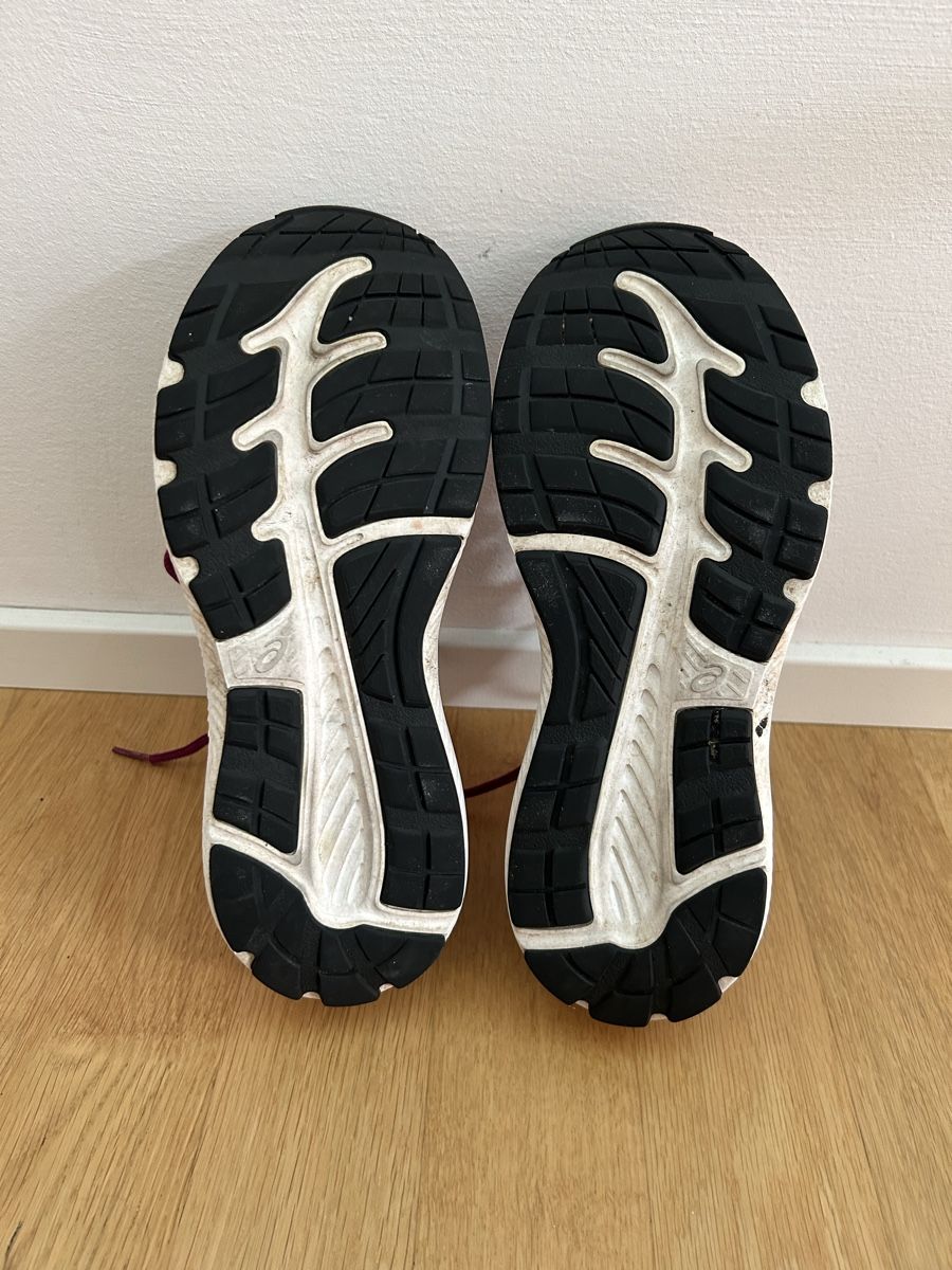 Asics Schuhe für Mädchen: Asics Laufschuhe, 38 – Gebraucht aus Bern von junibrise 3