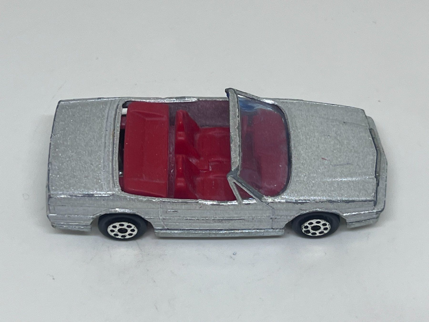 Majorette Modellini d'auto: Majorette Cadillac Allante #692 – Usato da Wildegg venduto da LaaBoutique 1