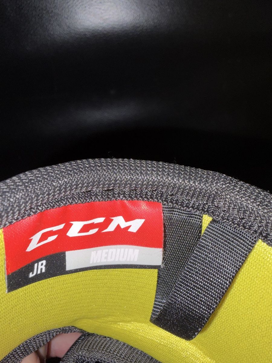 Ccm Protections: Ellenbogenschoner CCM Tacks 9040, Gr. Junior Medium – D'occasion à St. Silvester par HCMR 2
