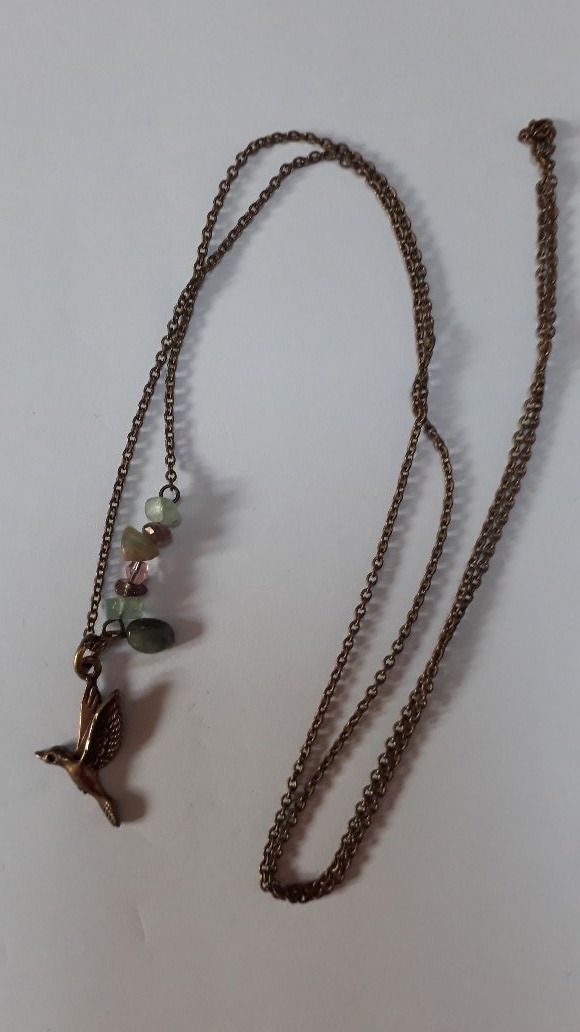 Catenine: Halskette mit Vogel und Steinchen – Usato da Freudwil venduto da Feenland2010