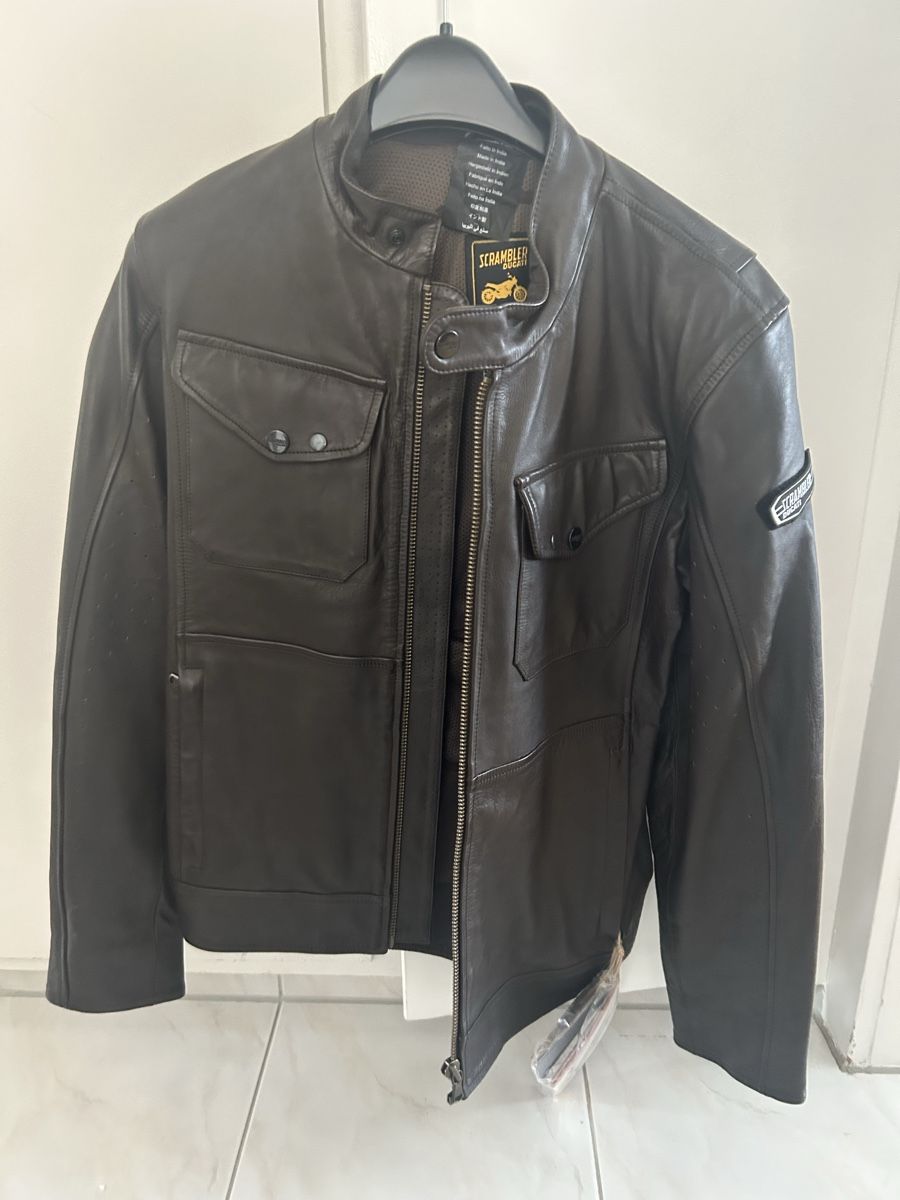 Alpinestars Giacche: Alpinestars Ducati Scrambler Leather Jacket Brown New – Nuovo e nell'imballaggio originale da Stäfa venduto da mic.walo