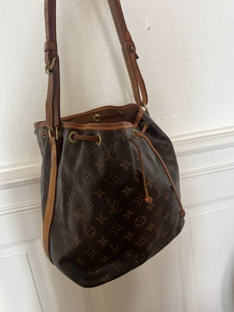 LOUIS VUITTON Petit Sac Noe Monogram Canvas