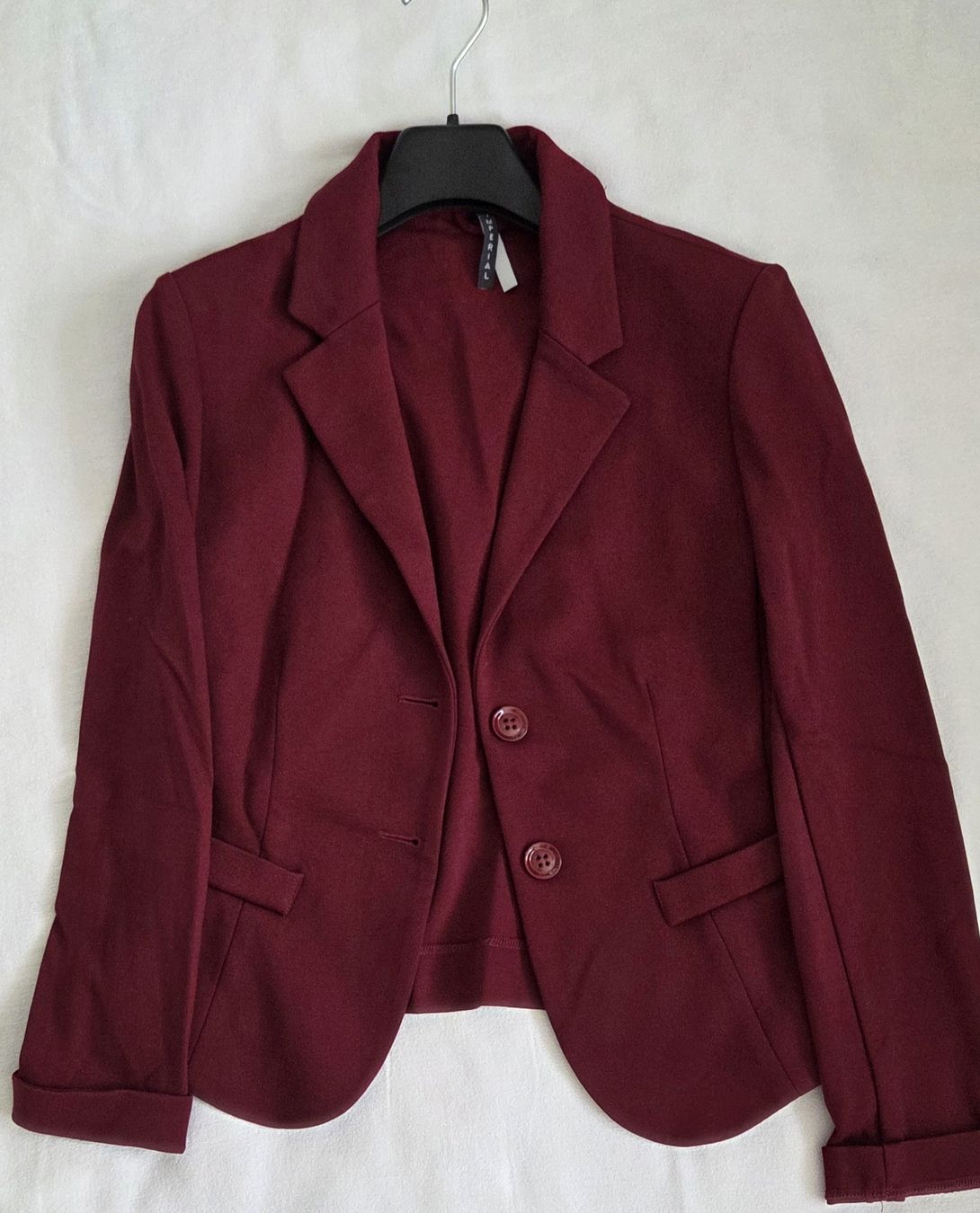 Giacche: Damenblazer in der Farbe Bordeaux  – Nuovo (secondo la descrizione) da Belp venduto da mar_wyp6