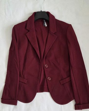 Damenblazer in der Farbe Bordeaux 