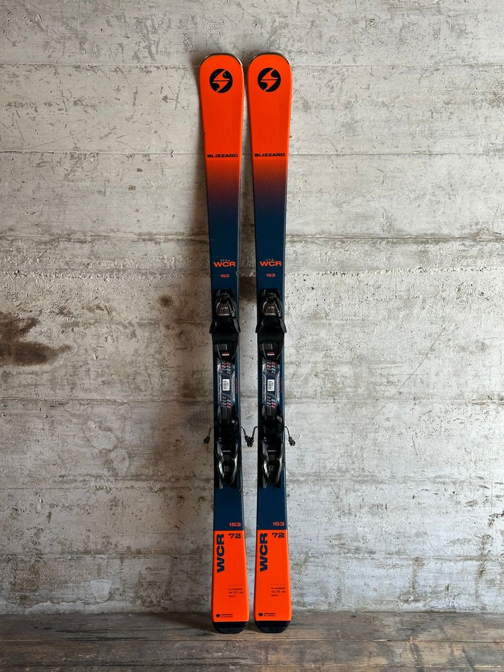 Blizzard Skis: Blizzard WCR Ski 153CM 2024 – Gebraucht aus Emmenbrücke von karkarkar