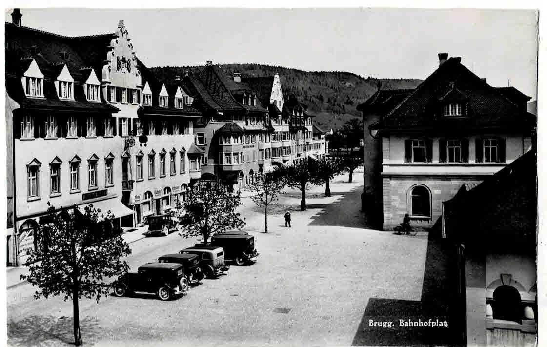 Cartoline postali: Brugg Bahnhofplatz mit Oltimern  1944 – Usato da Sulz AG venduto da Oberdanne8
