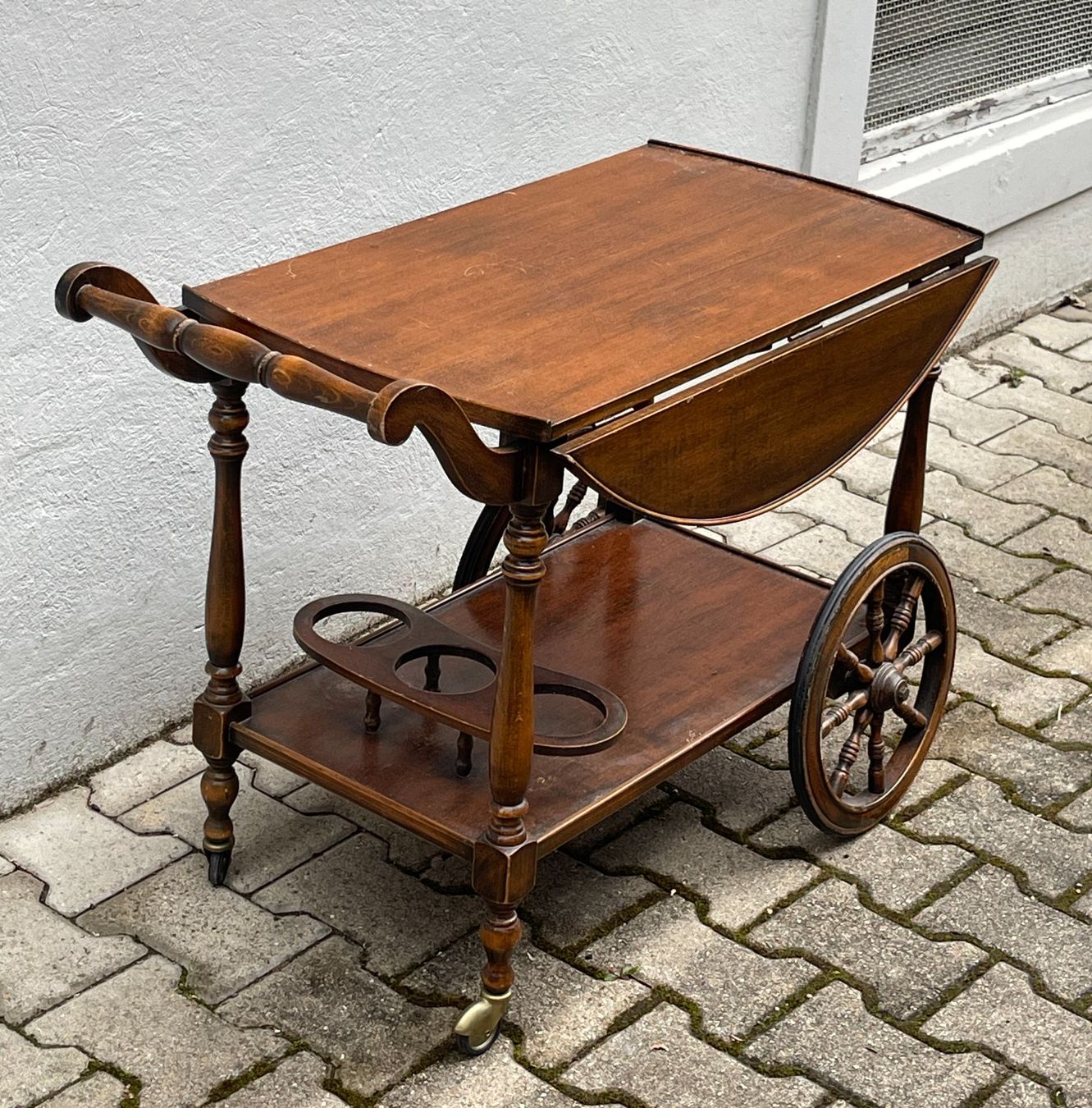 Carrelli di servizio: Wunderschöner Vintage Servierwagen – Usato da Zürich venduto da alexmo3267