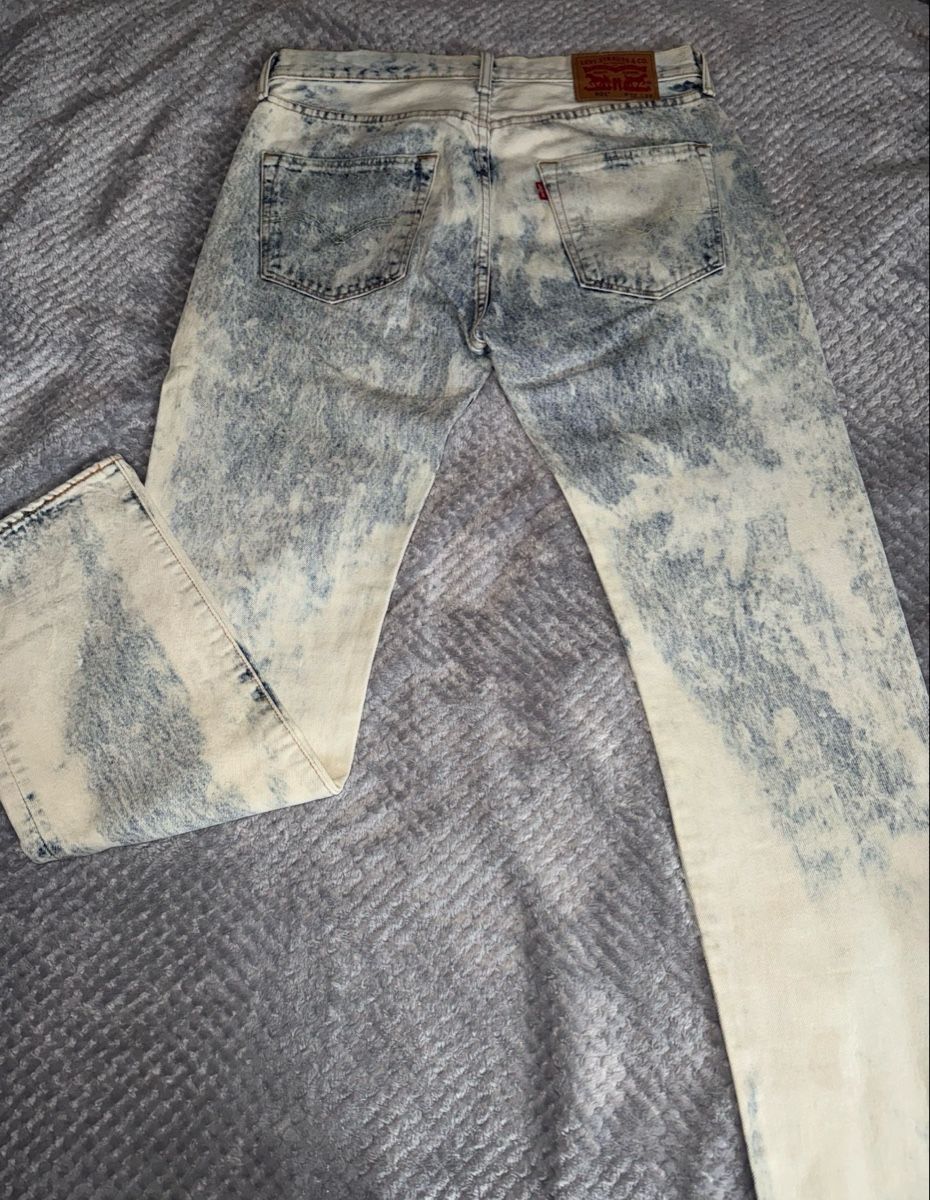 Levi's Jeans: JEAN DÉLAVÉ LEVI'S – Nuovo (secondo la descrizione) da Aigle venduto da ama_n8k2 2