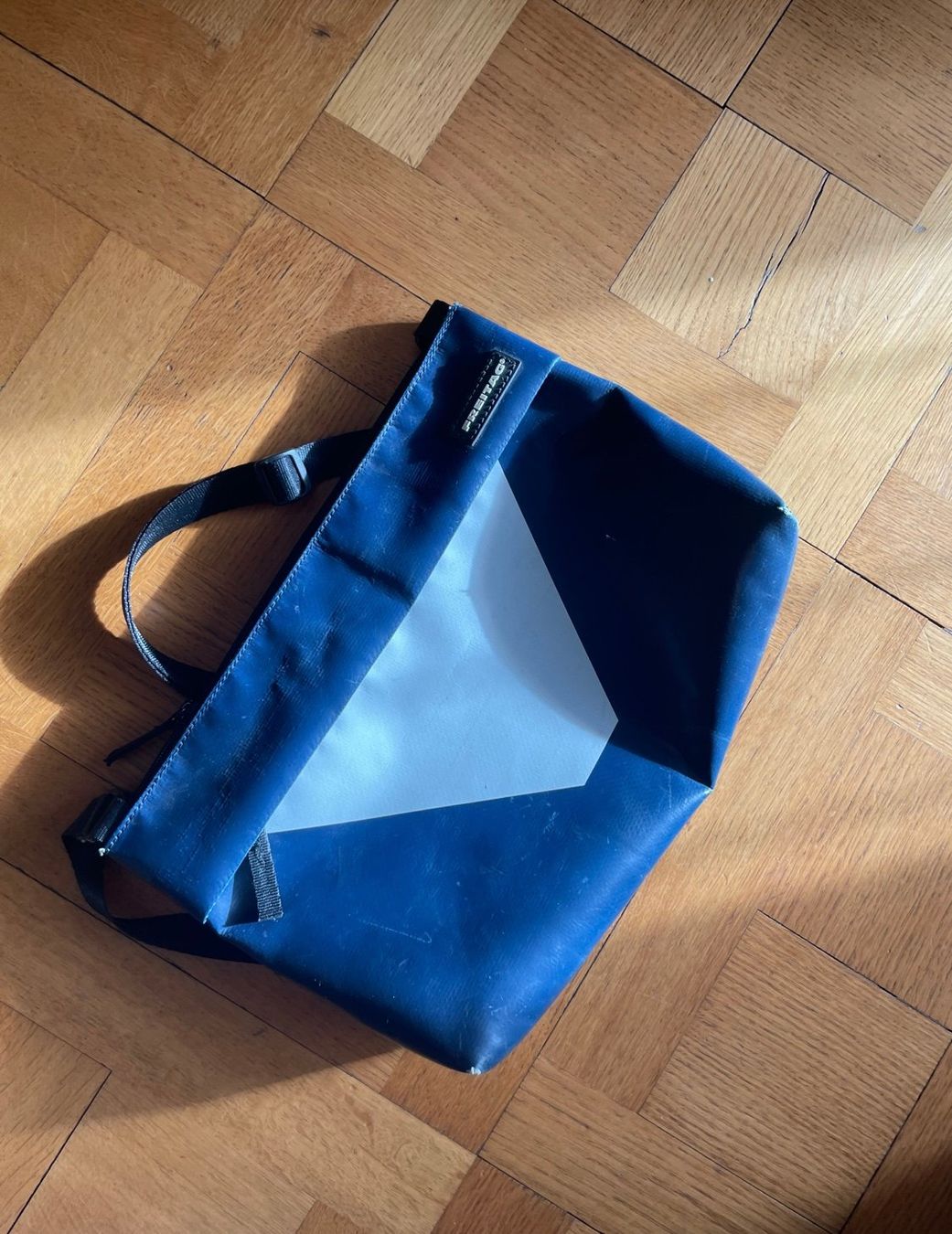 Freitag Borse: Blaue Freitagstasche LOU – Nuovo (secondo la descrizione) da Zürich venduto da luc_zs7m