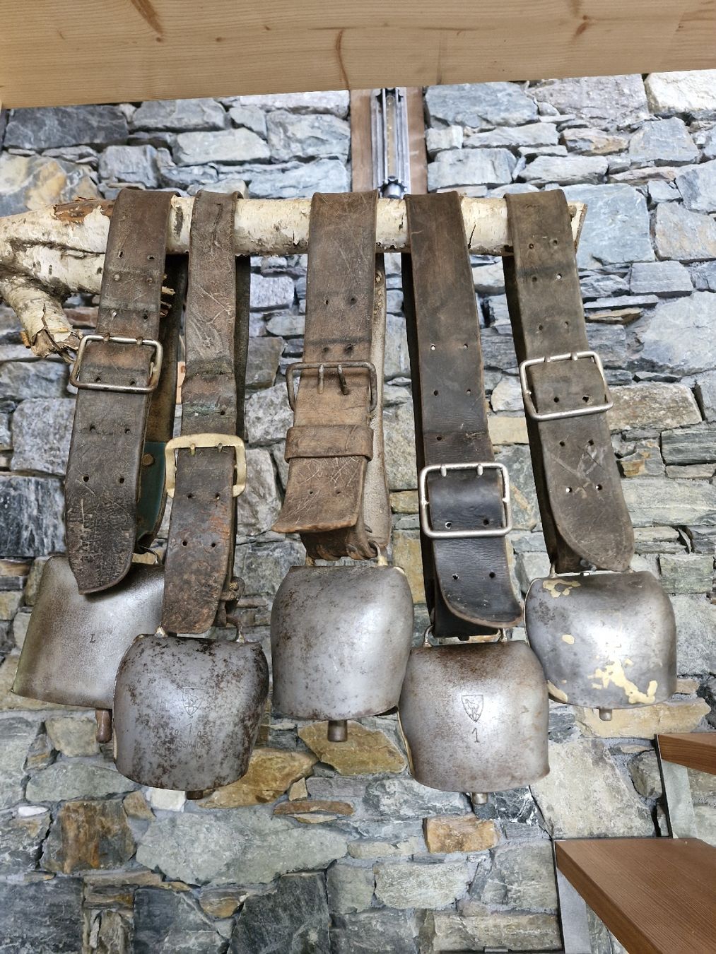 Campanacci mucche: Treicheln Glocken  – Usato da Guarda venduto da rue_bpd7 1