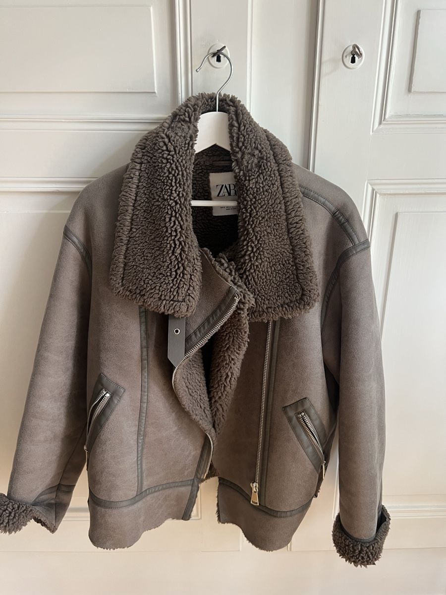 Zara Vestes: Zara Winterjacke – D'occasion à Biel/Bienne par vivianexena