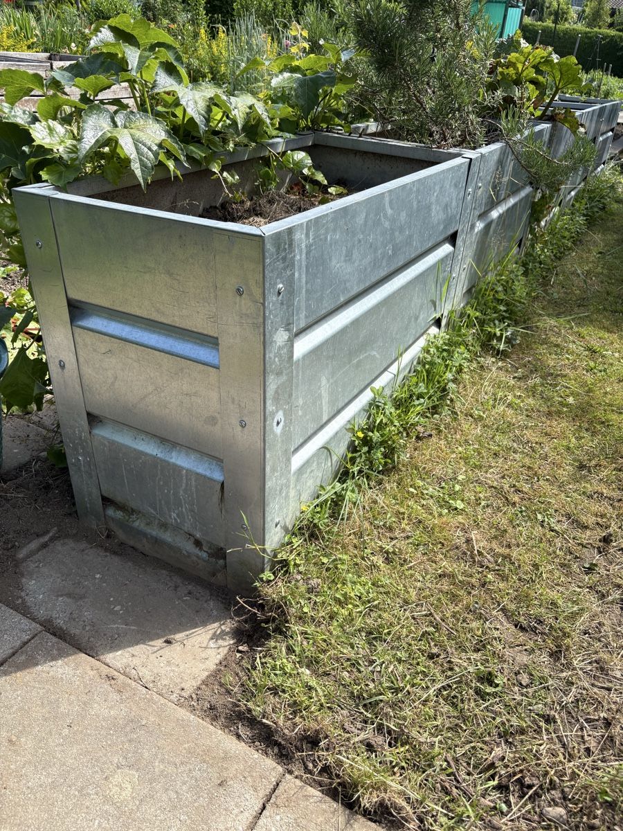 Box contenitori: Galvanized metal raised garden beds used condition – Usato da Steinhausen venduto da lou_k5sx 3