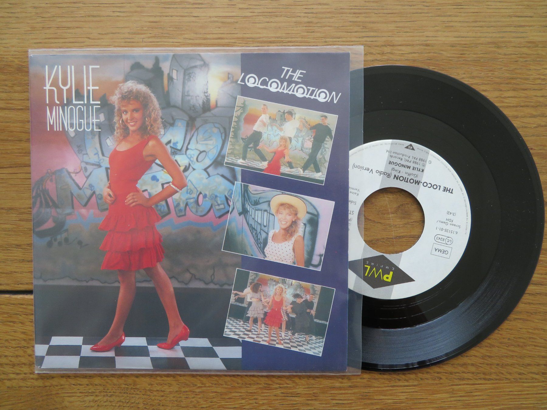 Dischi in vinile: KYLIE MINOGUE SINGEL THE LOCOMOTION – Nuovo (secondo la descrizione) da Zürich venduto da max_cp5f