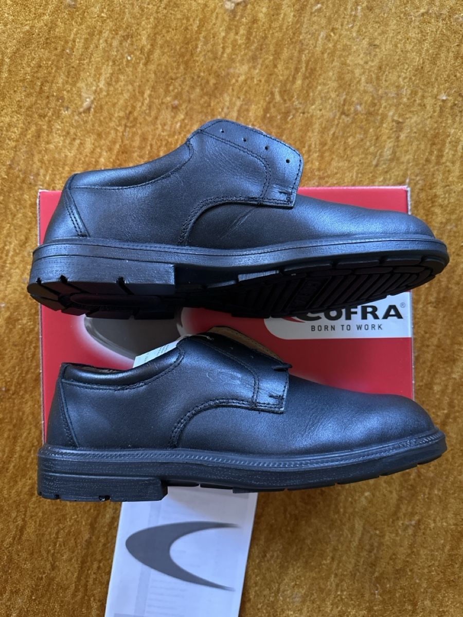Herrenschuhe: Sicherheitsschuhe Grösse 44, Schwarz – Neu und originalverpackt aus Neftenbach von sre_6yh9 2