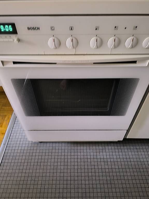 Herde: Cuisinière Bosch – Gebraucht aus St-Sulpice VD von asc_5twt 1