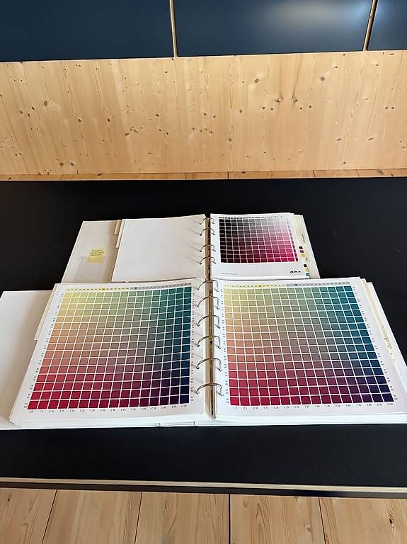 Libri: DCS Book CMYK + ABC Wintertour Buch – Usato da Wallisellen venduto da 202_9n2x 2