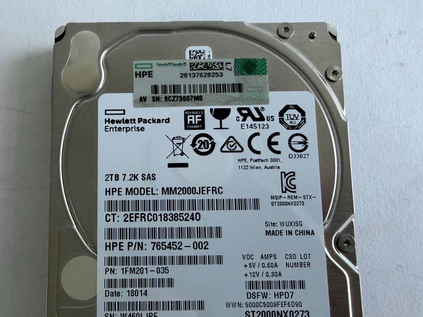 Hewlett Packard Dischi rigidi: HPE Server Disk 2TB, SAS, 2.5" – Usato da Huttwil venduto da Thoste 1