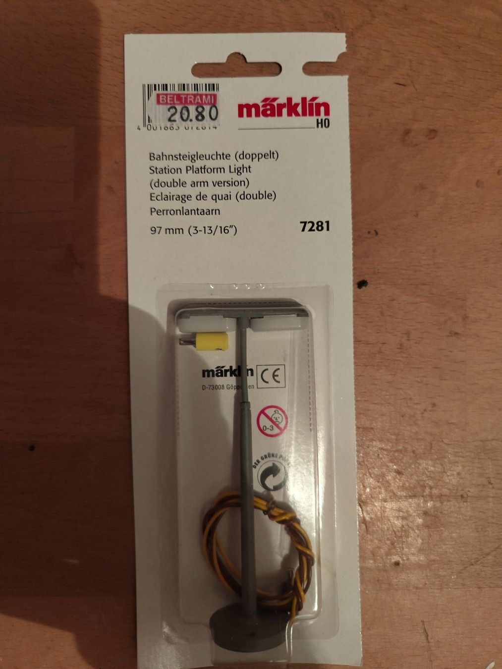 Märklin Modelleisenbahnen: Platz/ Bahnsteigsbeleuchtung – Neu und originalverpackt aus Rafz von Puma059 2