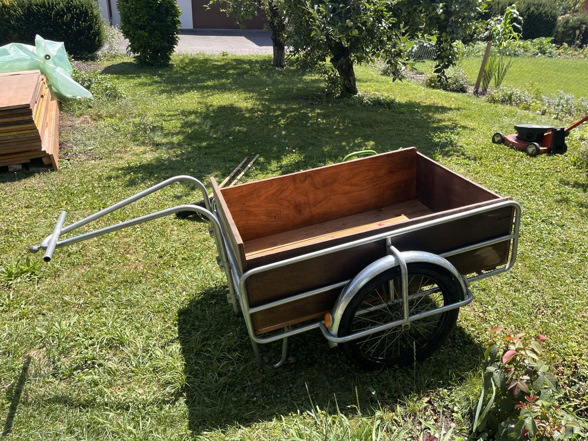 Remorques: Grosser und solider Velo/Töffli Anhänger oder Handwagen – D'occasion à Heimberg par tudi02 2